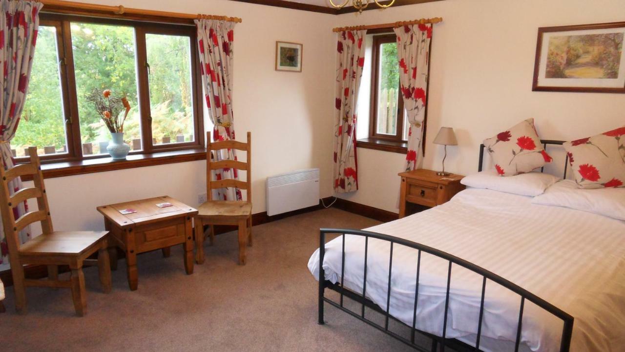 Meadowside Cottages Balavil 外观 照片
